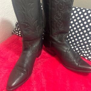 Darling black wrangler boots sz8 all leather